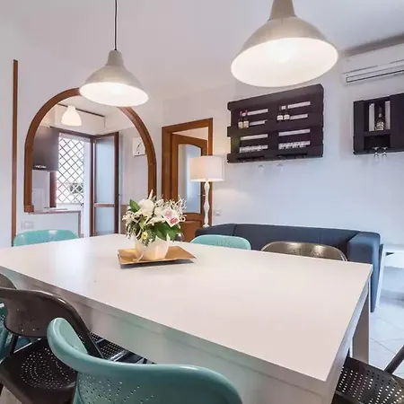 Spritz Oda ve Kahvaltı 3*